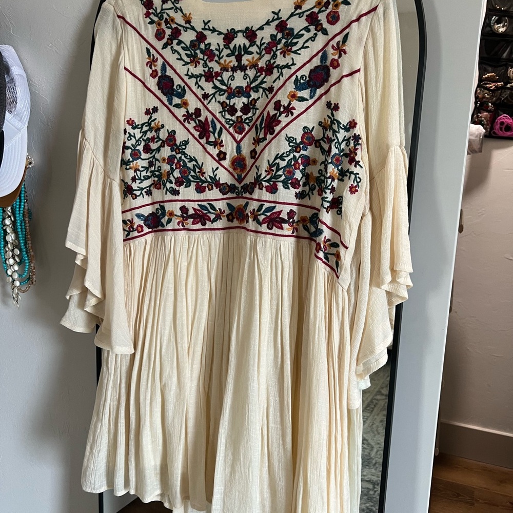 Floral Embroidered Cream Dress